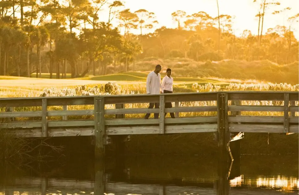 Couple walking on the bridge at sunset. Marriage and Couples Counseling. Brisbane Livewell Clinic