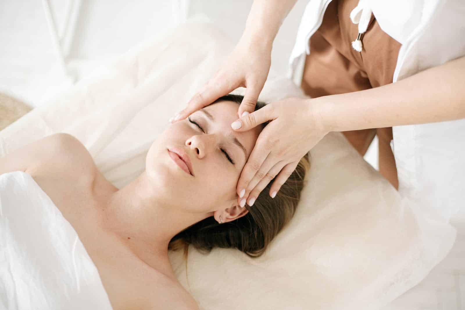 Woman Having a Head Massage. Brisbane Livewell Clinic.